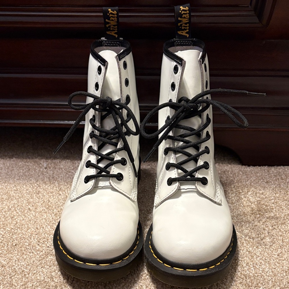 Dr. Martens Airwalk White Combat Boots with Black Laces Womens Size 9